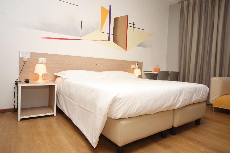 Lake Como Anton&Art酒店 外观 照片